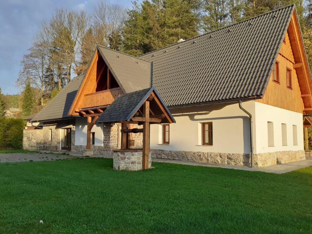 Willa The Retreat Zdarky Zewnętrze zdjęcie